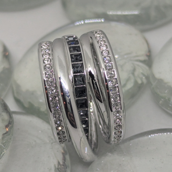 Swarovski Dynamic Crystal Ring - Picture 8 of 9